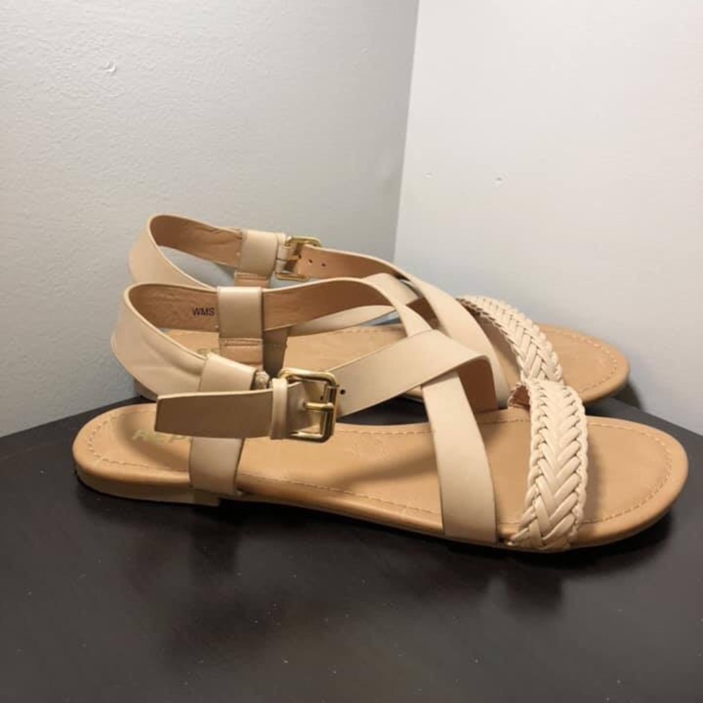 Sandals - Picture 3 of 3